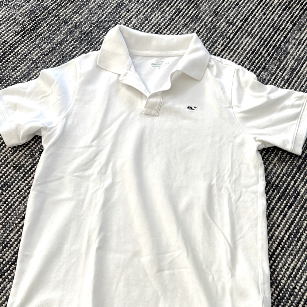 Boys size large Vineyard Vines white polo